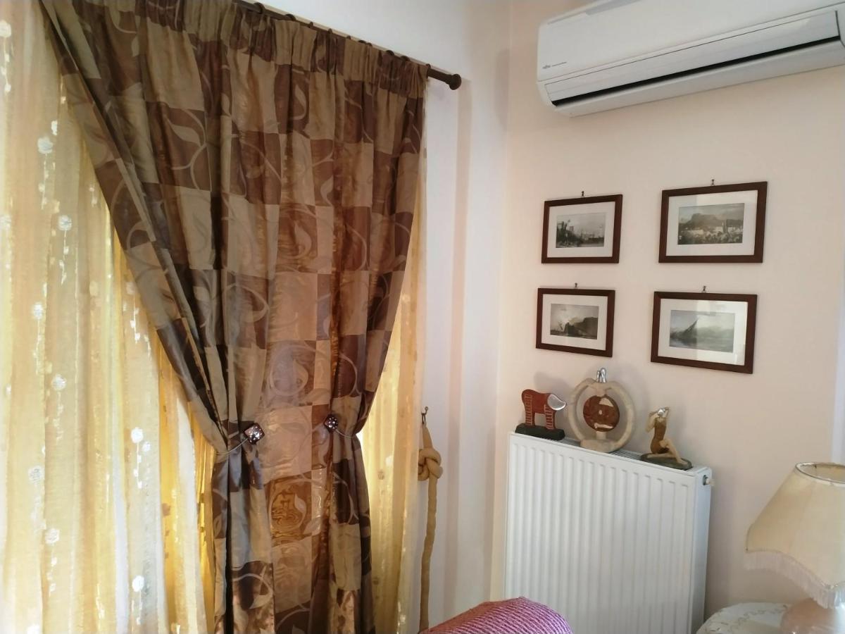 Thalia Apartment In Kalamata, 15' Walk From The City Center And The Beach Eksteriør bilde